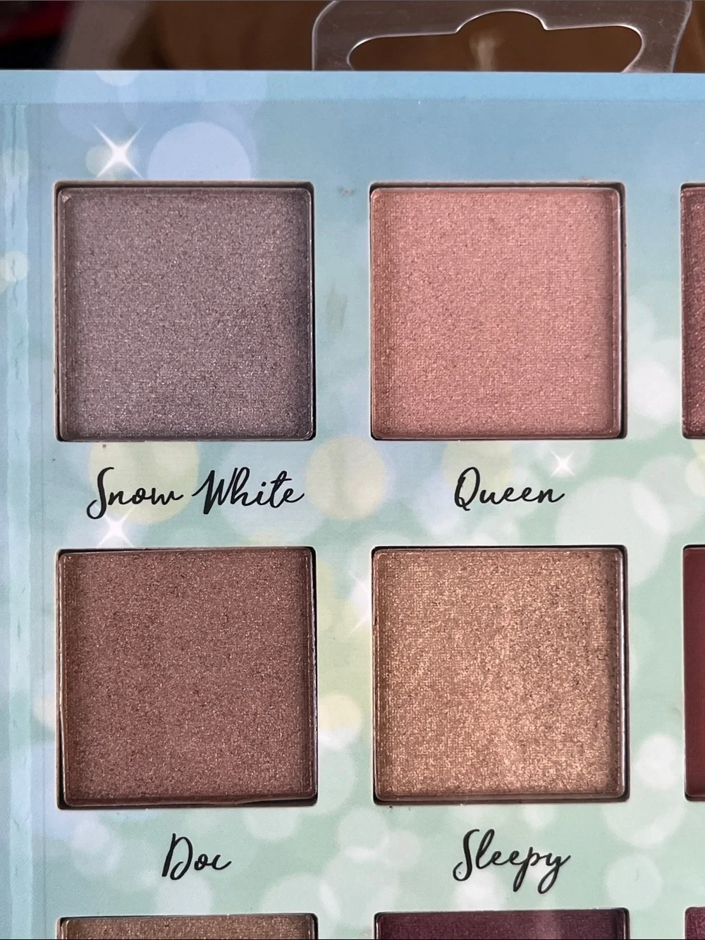 NEW!  Disney Snow White Makeup Palette — Teal, Blue, Red, Yellow Artwork